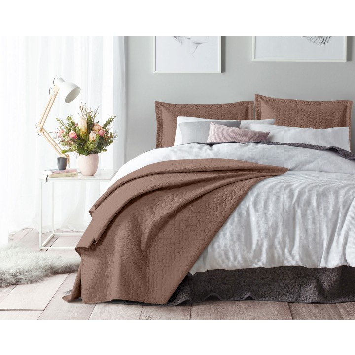 Wayfair Taupe 260 x 250 (Päiväpeite + 2 tyynyliinaa)